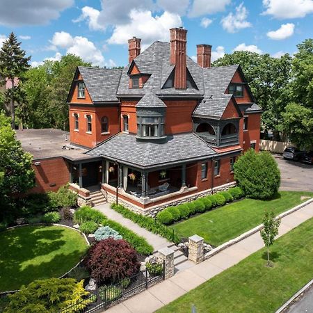 The New Victorian Mansion Bed & Breakfast Сент-Пол Екстер'єр фото